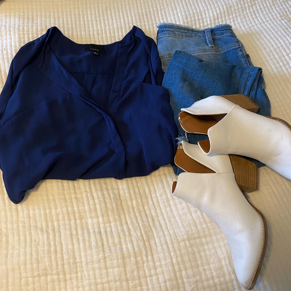 Blue long sleeve top